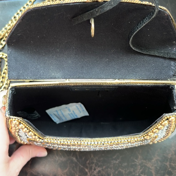 Lulu NYC brand new with tags cross body beaded chain flap purse - Picture 4 of 7